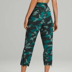 Lululemon Adapted State HR Jogger Crop 23"Heritage 365 Camo Tidewater Teal